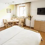 Affittacamere Gaestehaus Gastl Mieming
