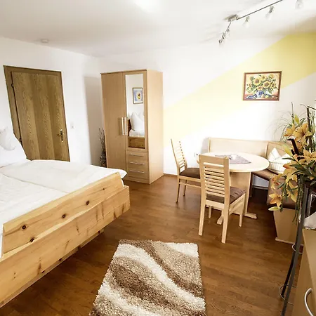 بيت ضيافة Gaestehaus Gastl 3*