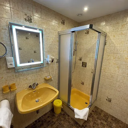 بيت ضيافة Gaestehaus Gastl 3*