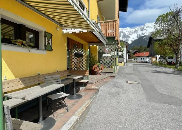 Gaestehaus Gastl Vendégház Mieming