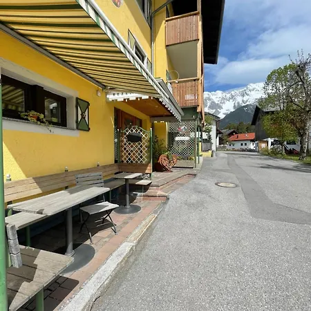 Gaestehaus Gastl Πανσιόν Mieming